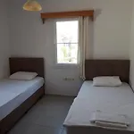 Lejlighedshotel Paradise 3*