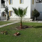 Paradise Aparthotel 3*