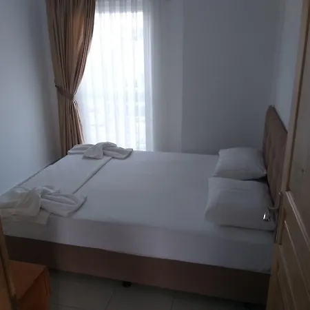 Aparthotel Paradise 3*