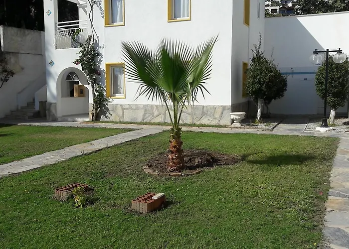 Paradise Ξενοδοχείο με διαμερίσματα 3*