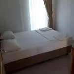 Ξενοδοχείο με διαμερίσματα Paradise