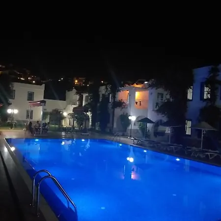 Paradise 3* Битез