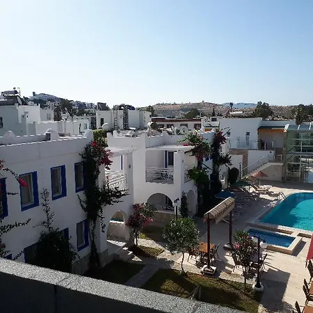 Paradise Apartmanhotel Bitez