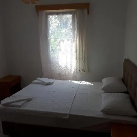 Paradise Apartmanhotel